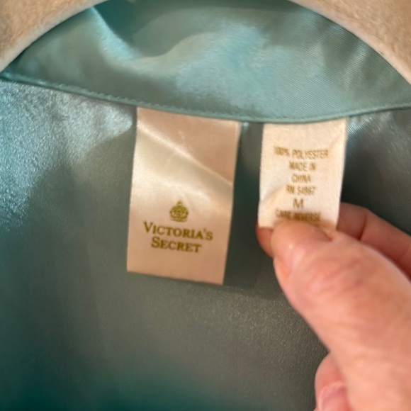 Victoria Secret Silky Pajama Set NWOT - Picture 4 of 7